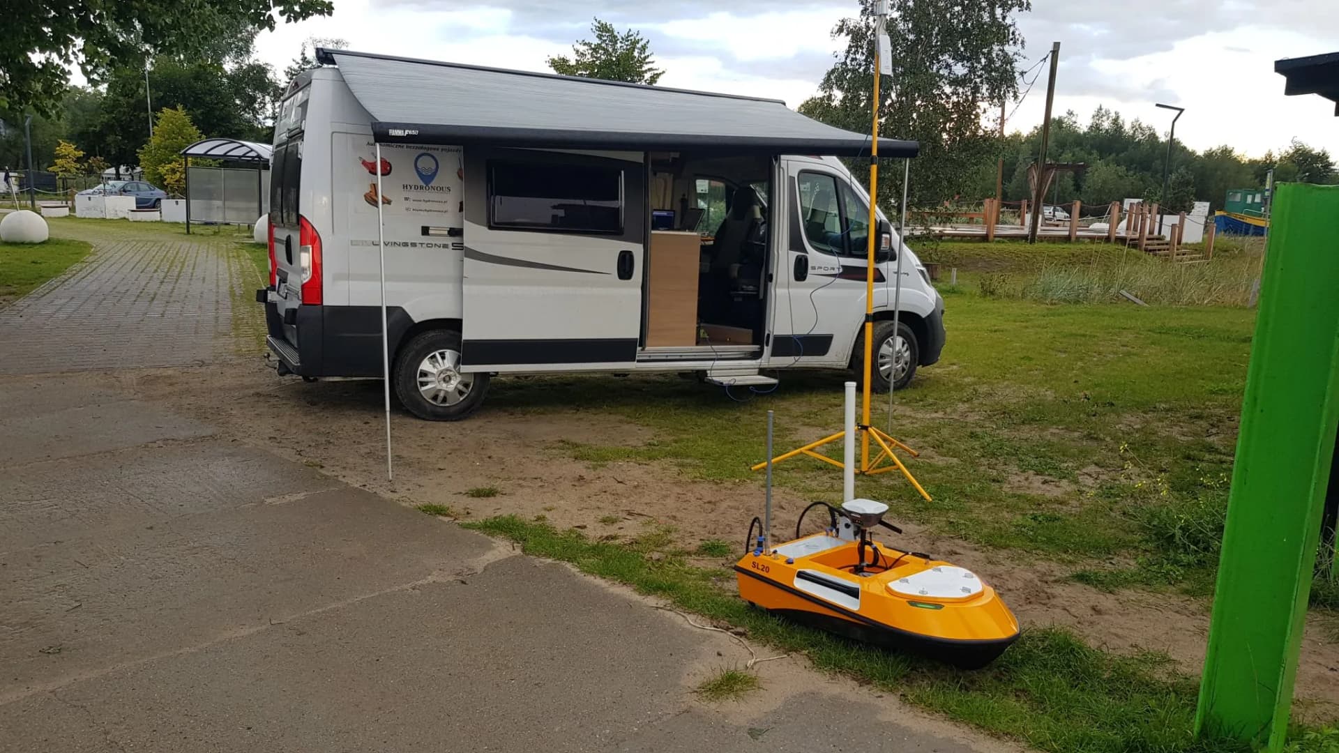 SL40 USV